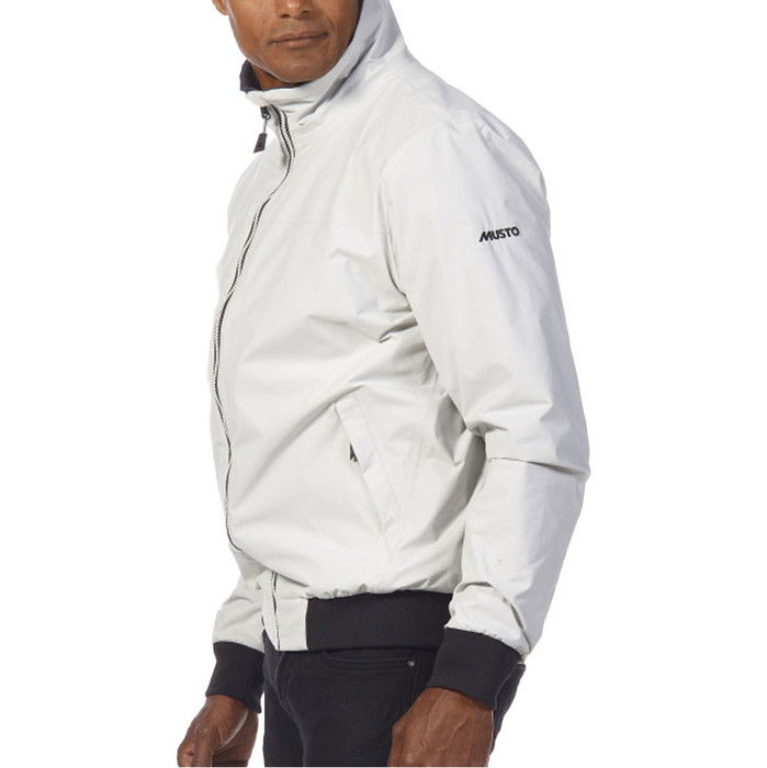 2024 Musto Hombres Chaqueta De Vela Snug Blouson 2.0 82282 - Platinum